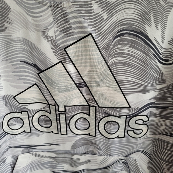 Adidas boys XL sweatshirt - Picture 4 of 4